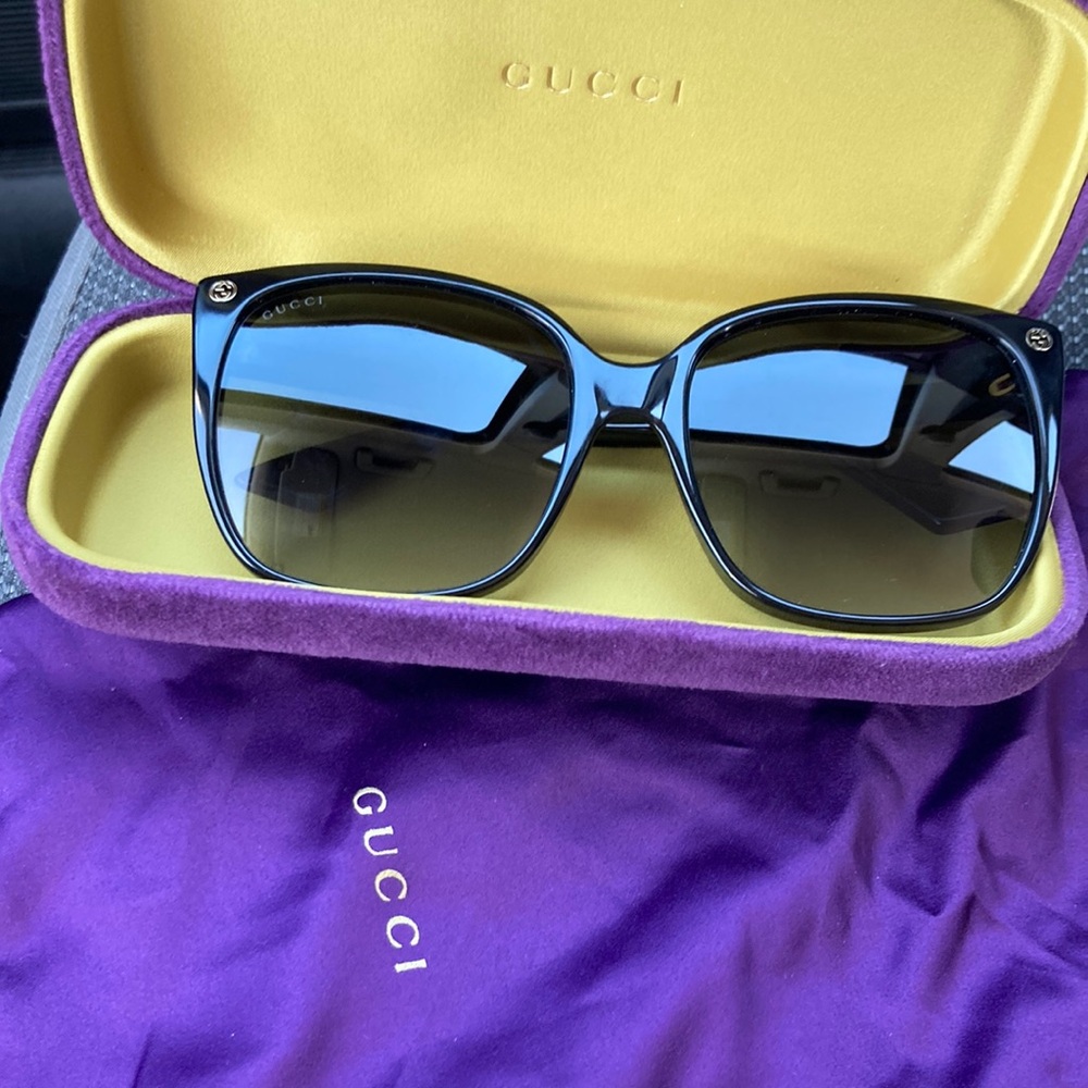 Gucci Black Square Sunglasses - Picture 4 of 9